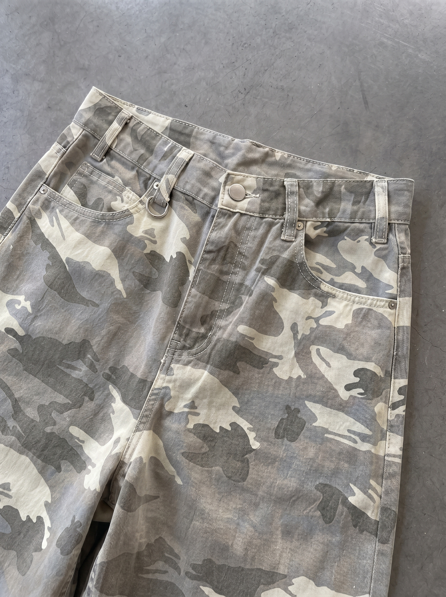 light camo jeans